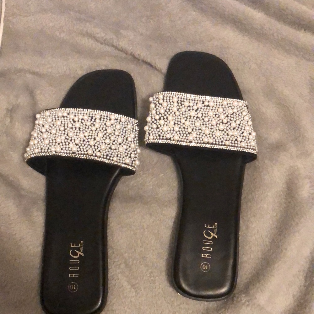Rouge Helium Black Sandals with White Embellishments